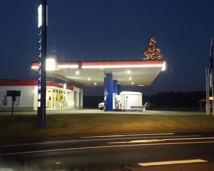 Q1 Tankstelle